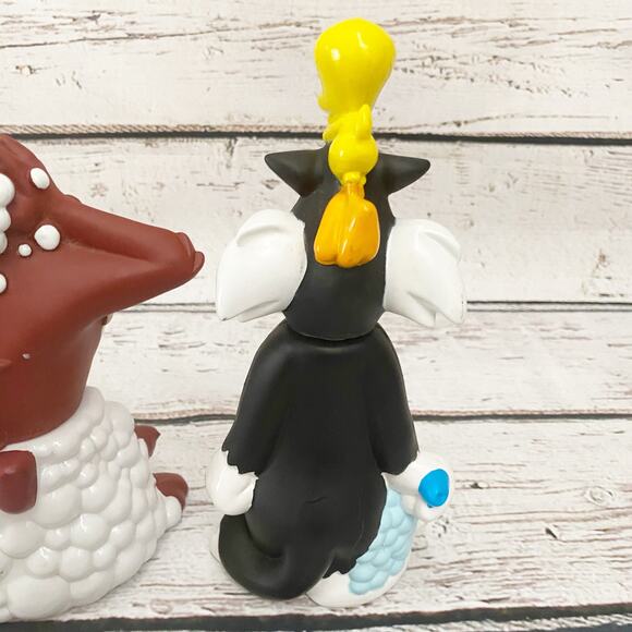 LOONEY TUNES Vintage 90's Taz Sylvester and Tweetie Bubble Bath Soakies Bottles - Picture 6 of 8
